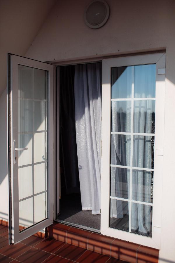 Euro Motel Lyuboml Exterior photo